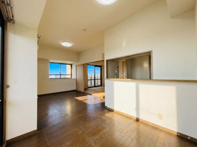 【居間・リビング】 | サザンベル泉佐野　中古マンション