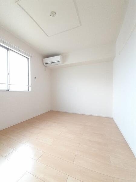 ミューク　Ａの洋室