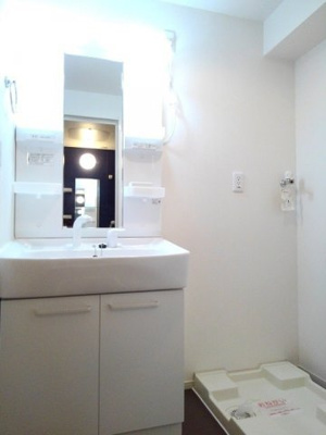 【洗面所】 | レイ・セレッソ