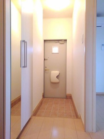 サニーガーデンⅡの玄関