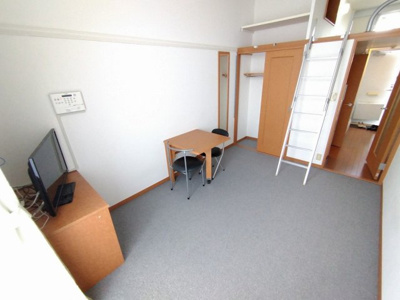 【居間・リビング】 | レオパレスヴィレッジ | 1階はフローリング仕様です。