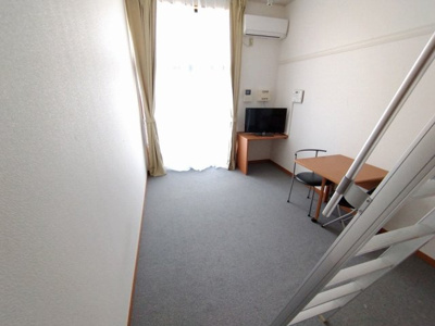 【その他】 | レオパレスヴィレッジ | 1階はフローリング仕様です。