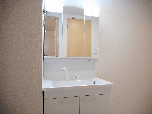 スプリリティーの洗面所