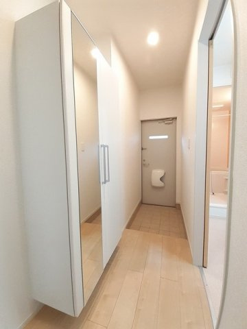 ピースフル平島の玄関