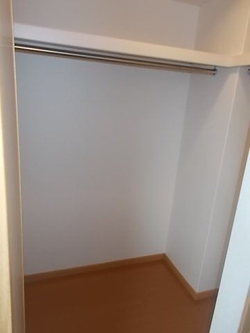 サンシャインヒルズＡの収納