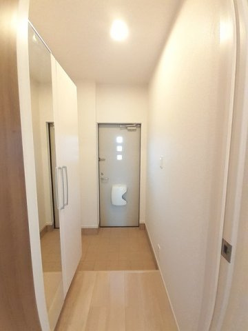 プラシード西寺Ｂの玄関