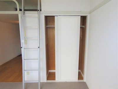 レオパレスニスモの内装|クローゼットあり