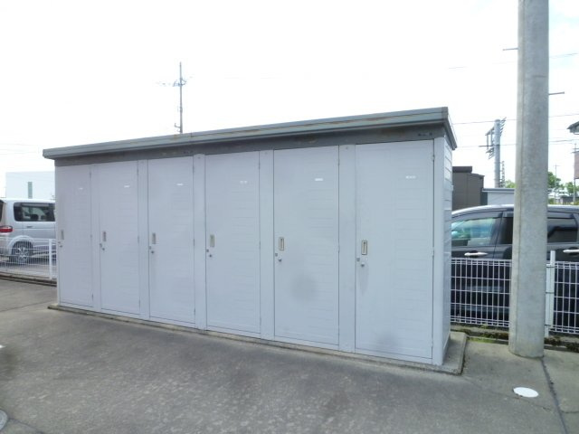 プール・トゥジュールＡの設備