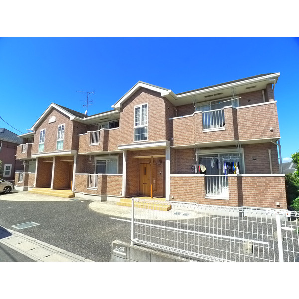 エスポアヒルズⅥ番館の外観