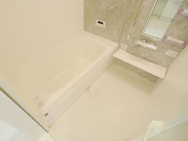 フィオーレ府中本町の浴室