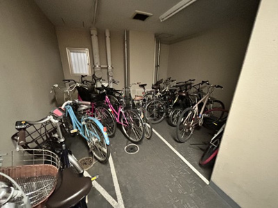 【その他共用部分】 | ブリリアントコート心斎橋イースト | ブリリアントコート心斎橋イースト　駐輪場