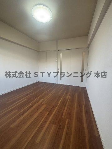 仲介手数料0円！イトウマンション植田の居間・リビング