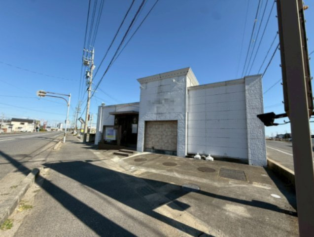 半田新居町貸店舗の外観