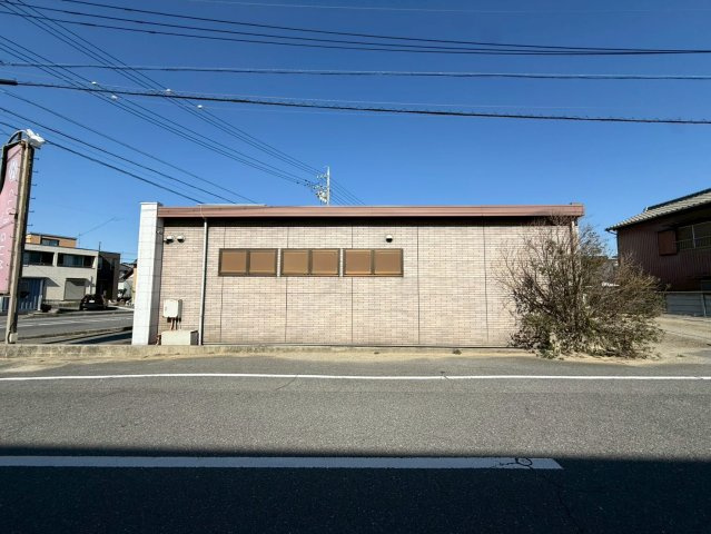 半田新居町貸店舗の外観