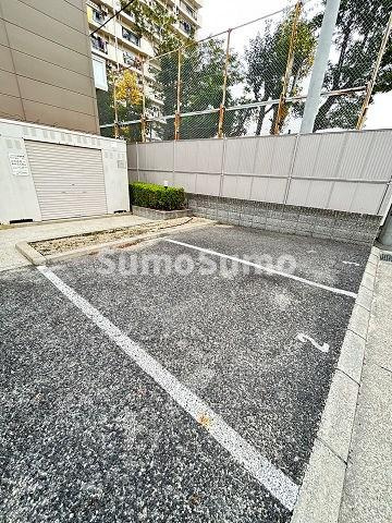 レオパレスみやびの駐車場