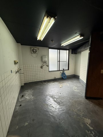 川西市萩原台西３丁目の店舗一部の内装