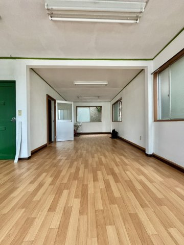 白楽ビルの内装