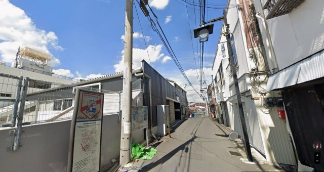 白楽ビルの周辺