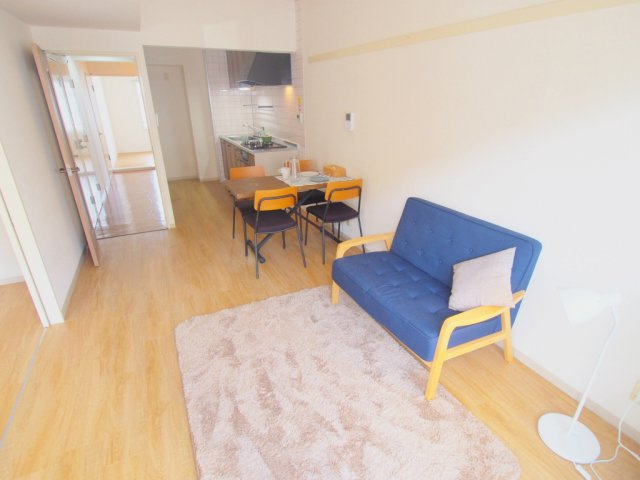 第3コーポ岡村の居間・リビング