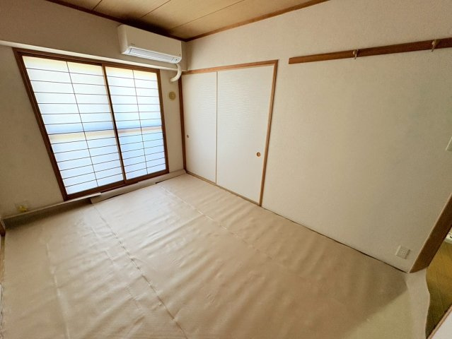 ハイツ本山の居間・リビング