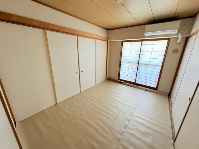 ハイツ本山の居間・リビング