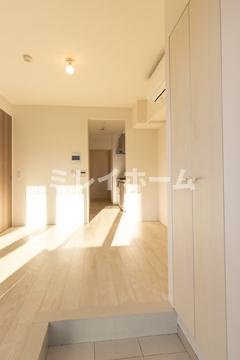 パークティアラ北馬込の玄関