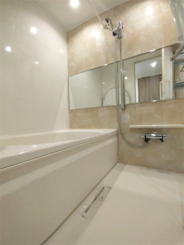 クオス藤沢の浴室