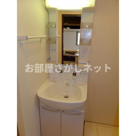 クオーレ西新宿の洗面所|独立洗面台