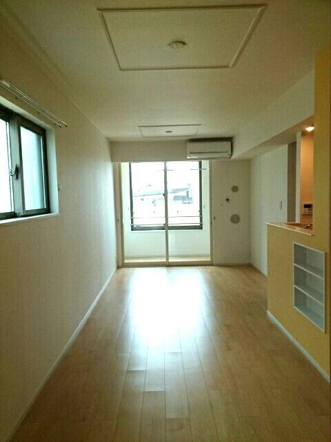 ヌーベルの居間・リビング