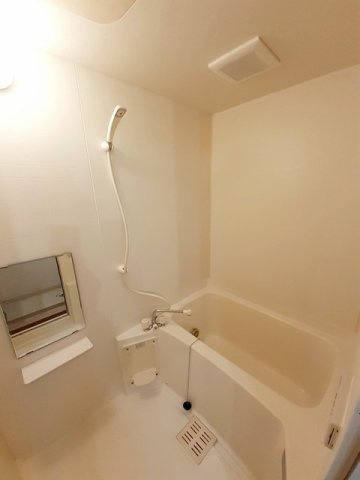 ビレッジコートⅡの浴室