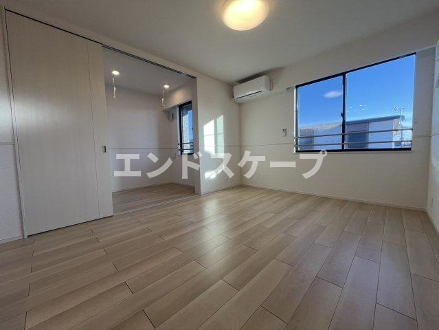 アーバンシティ　Ⅰの居間・リビング|高崎、前橋のお部屋探しはエンドスケープまで！お客様の理想お聞かせ下さい♪