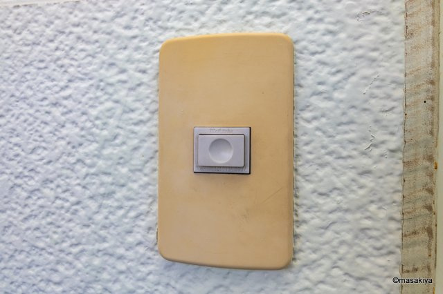 ベルシャイン本郷のエントランス