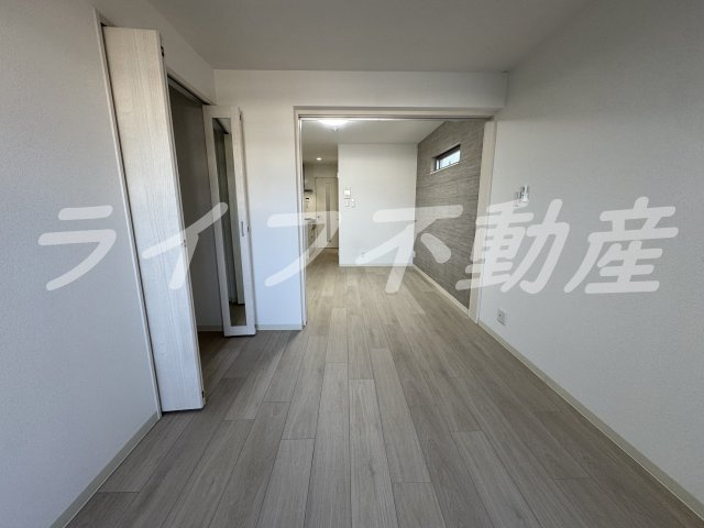 クリエオーレ東山町の内装|明るい室内です