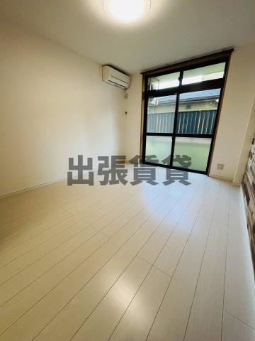 仲介手数料0円！アヴァンス日ノ出の居間・リビング