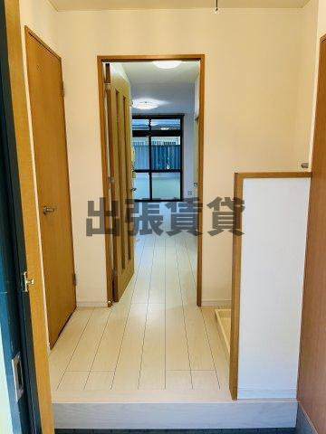 仲介手数料0円！アヴァンス日ノ出の玄関