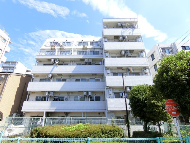 練馬区関町南４丁目の賃貸マンションの外観