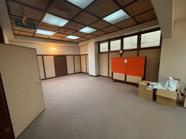 安城市御幸本町貸店舗・事務所の内装