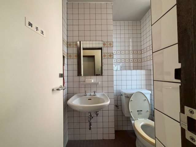 安城市御幸本町貸店舗・事務所の内装