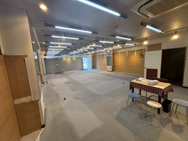 安城市御幸本町貸店舗・事務所の内装