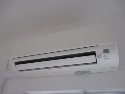 【設備】 | アドバンス新大阪５ | エアコン付きで快適に過ごせます