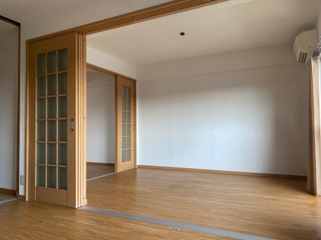 パークメゾン森本の居間・リビング