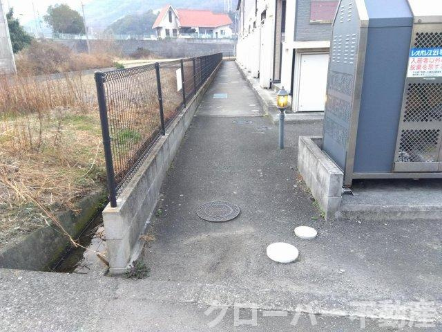 レオパレス観音寺のエントランス