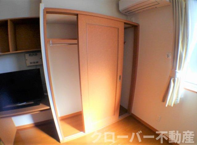 レオパレスＦ　ＯＨＡＮＡの居間・リビング