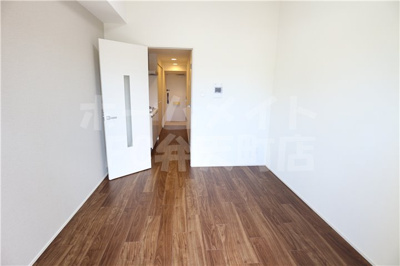 【寝室】 | カノアシア | 落ち着いた色調の寝室です