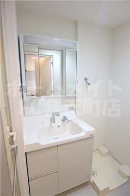 【洗面所】 | カノアシア | 洗面所です