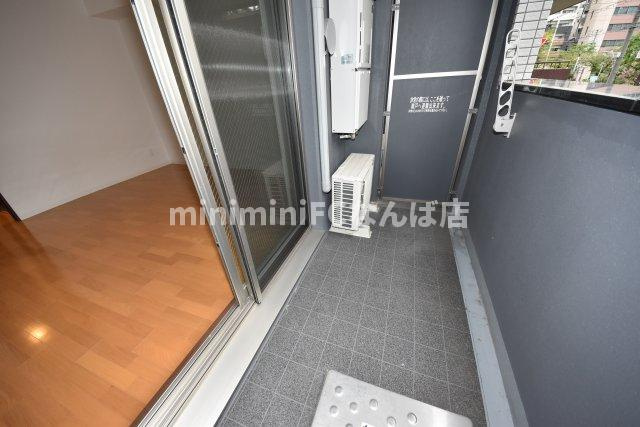 ブリーズガーデン京町堀　民泊可能のバルコニー