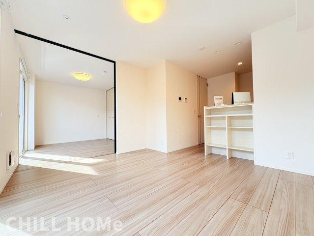 アルカディアの居間・リビング|他社様掲載物件もまとめてご紹介、ご案内可能です(^^)/