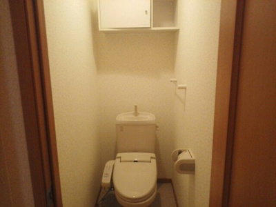 【トイレ】 | ウエスト・ヴィオラ・カ－サⅠ | トイレです