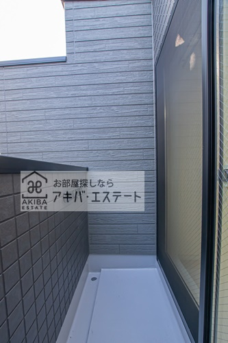 【バルコニー】 | Apartments椎名町 | ※同一仕様写真