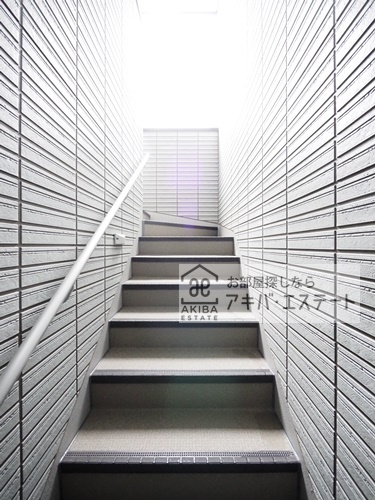 【エントランス】 | Apartments椎名町 | ※同一仕様写真